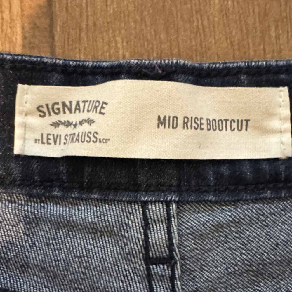 Signature by Levi Strauss Dark Blue Wide Leg Jeans - Picture 2 of 4